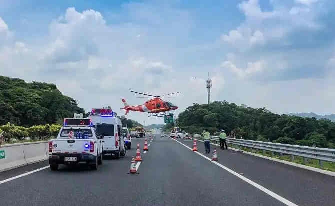 小金高速公路汽车救援案例